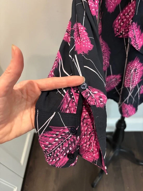 Reiss Lily Feather Print Blouse Navy Pink Tie Neck Size 4 - Picture 9 of 16